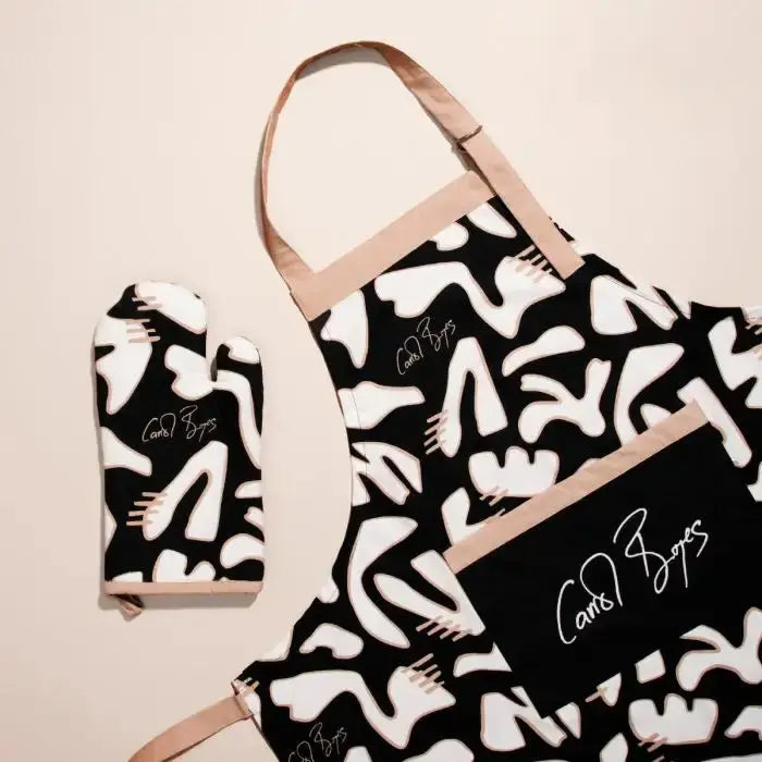 APRON lacuna CaRRoL BoYeS